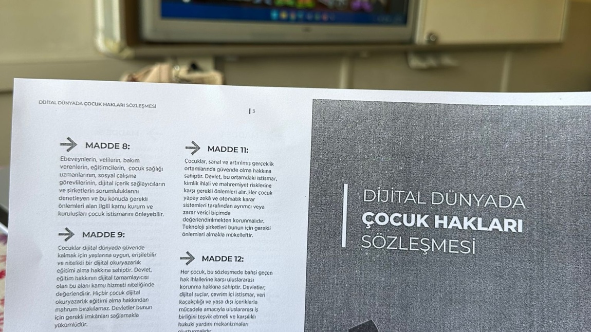 Dijital Dünyada Çocuk Hakları
